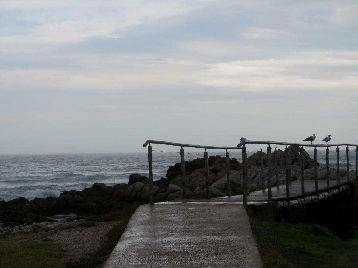 Troon Beach Cottage Hermanus Eksteriør billede